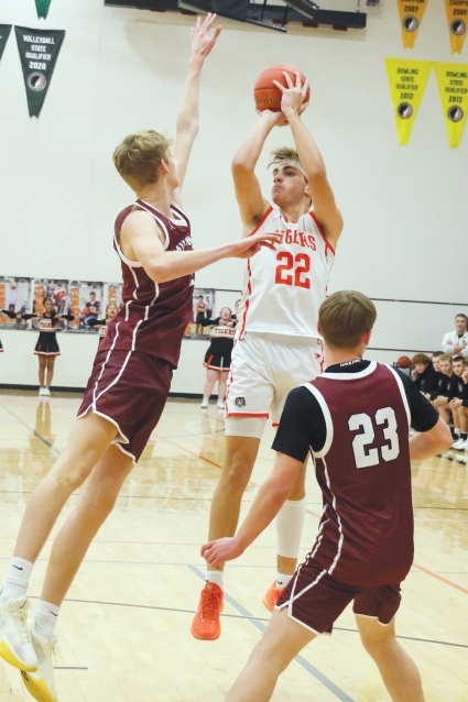 Reese Montgomery was a repeat first team All-Hawkeye 10 Conference selection after averaging 19.7 points and 13.3 rebounds this season for Red Oak. (Joel Stevens/ The Red Oak Express)